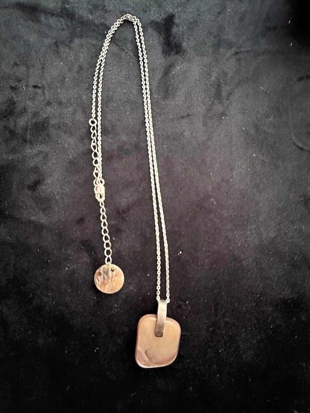 Irregular Pendant Necklace in Pink & Green